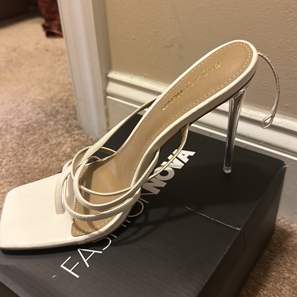 Squared Toed White Heels - Picture 4 of 4